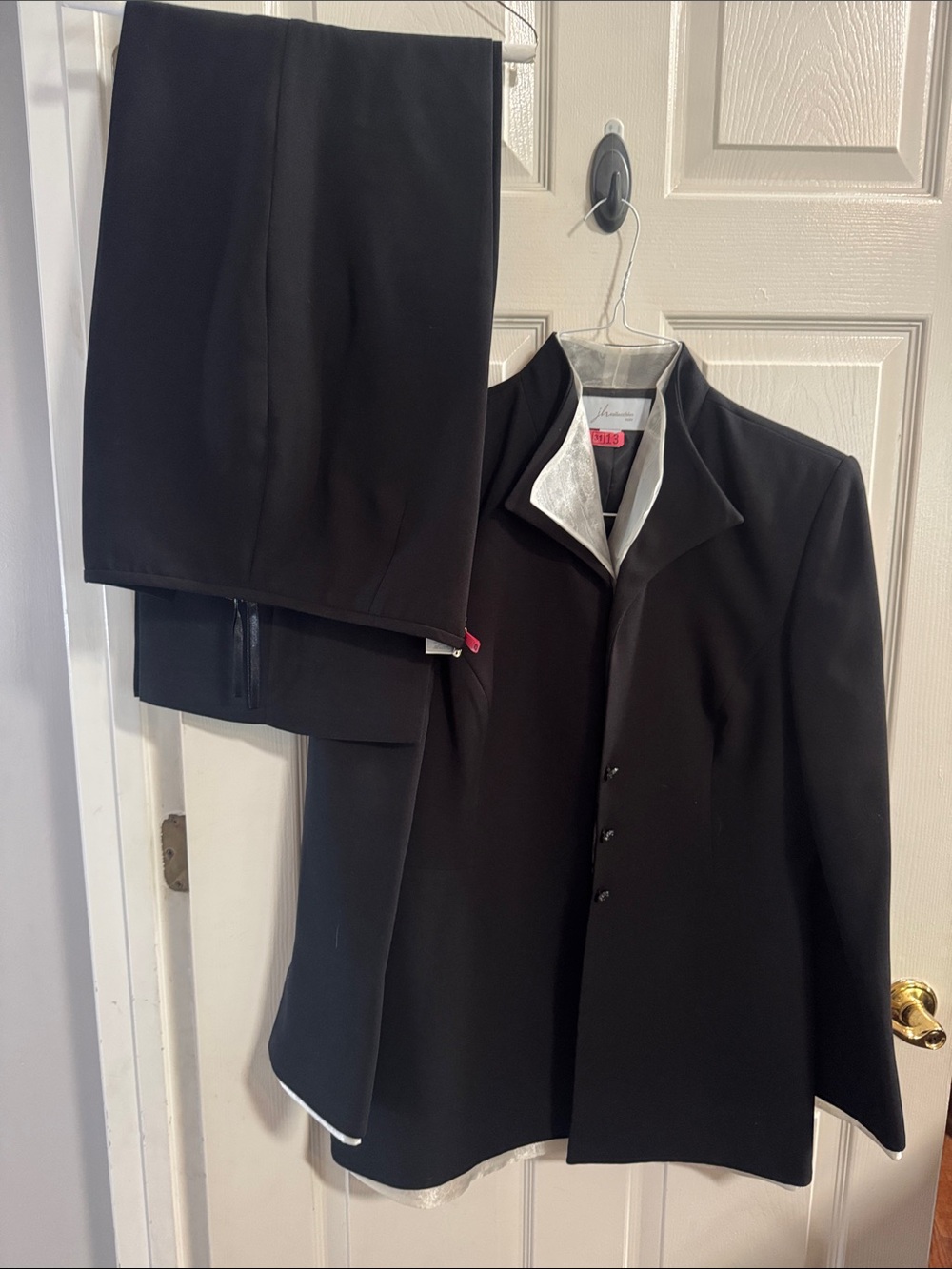 Vintage JH Collectibles Black Women's Blazer and pant Set with creamy White Trim